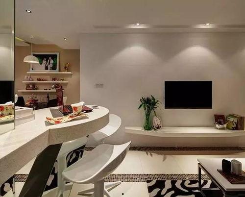 国产墙漆测评视频播放,揭秘热门品牌性能对比