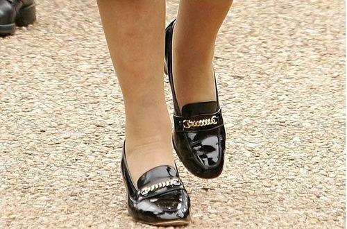 国产女王鞋交视频,时尚与民族风情的完美融合