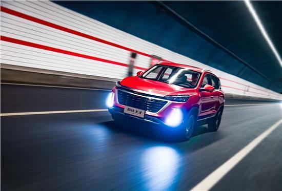 国产小马汽车视频,驾驭未来，驰骋梦想